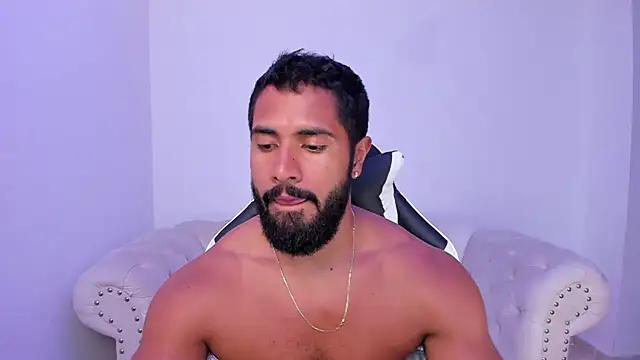 Santiago huntt online show from 10/17/25, 10:45