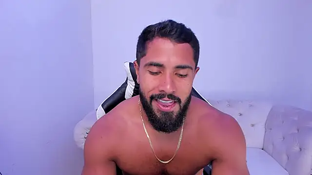 Santiago huntt online show from 11/13/25, 09:47