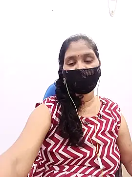 Snapshot of Lucky-Deepthi chatting on 02/20/25, 11:54 Lucky-Deepthi online show from 02/20/25, 11:54