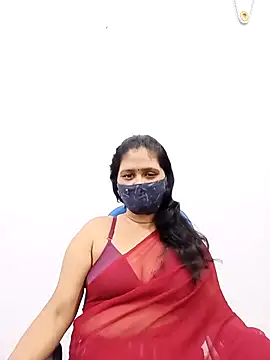 Snapshot of Lucky-Deepthi chatting on 02/26/25, 05:28 Lucky-Deepthi online show from 02/26/25, 05:28