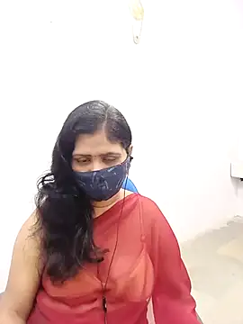 Snapshot of Lucky-Deepthi chatting on 03/04/25, 05:24 Lucky-Deepthi online show from 03/04/25, 05:24