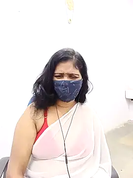 Snapshot of Lucky-Deepthi chatting on 03/07/25, 02:23 Lucky-Deepthi online show from 03/07/25, 02:23