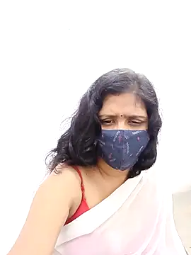 Snapshot of Lucky-Deepthi chatting on 03/07/25, 10:10 Lucky-Deepthi online show from 03/07/25, 10:10