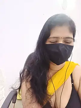 Snapshot of Lucky-Deepthi chatting on 07/12/26, 01:29 Lucky-Deepthi online show from 07/12/26, 01:29