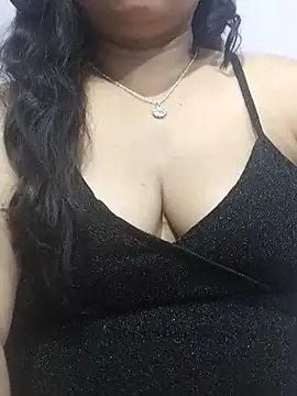 Snapshot of BigAssSarah chatting on 02/15/25, 12:54 BigAssSarah online show from 02/15/25, 12:54