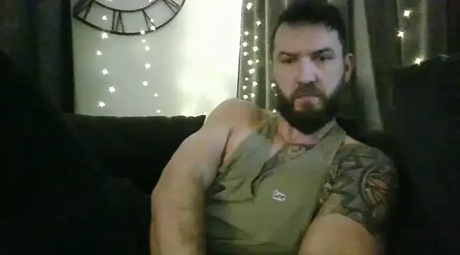 Snapshot of realdilf chatting on 01/17/25, 08:24 realdilf online show from 01/17/25, 08:24