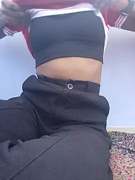 Snapshot of Barbie_183 chatting on 03/04/25, 04:38 Barbie 183 online show from 03/04/25, 04:38