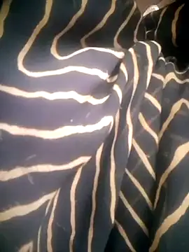 Snapshot of Amaya_Bajwa chatting on 09/28/25, 04:18 Amaya Bajwa online show from 09/28/25, 04:18