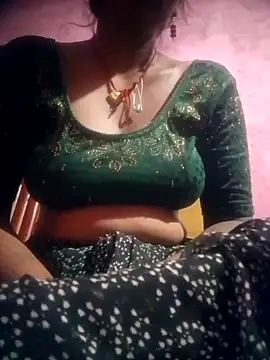 Snapshot of Amaya_Bajwa chatting on 10/07/25, 11:24 Amaya Bajwa online show from 10/07/25, 11:24