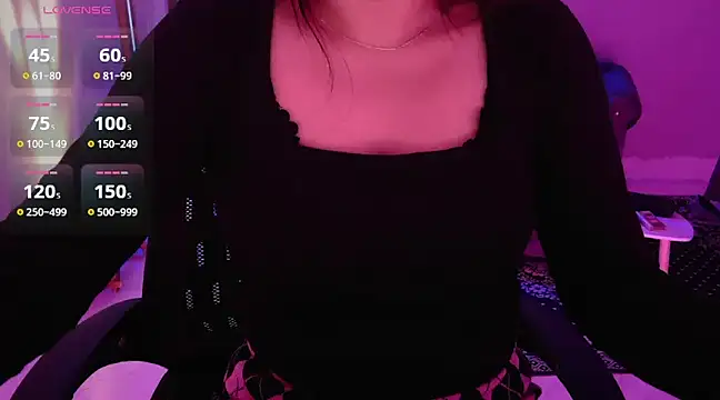 Snapshot of Mitikaa chatting on 03/09/25, 01:37 Mitikaa online show from 03/09/25, 01:37