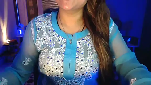 Mitikaa online show from 05/25/26, 02:01