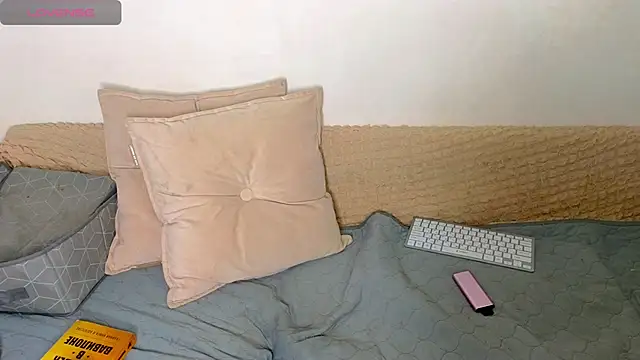 emilytrays online show from 03/05/26, 06:31