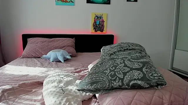 Snapshot of NNNoire chatting on 03/11/25, 08:30 NNNoire online show from 03/11/25, 08:30