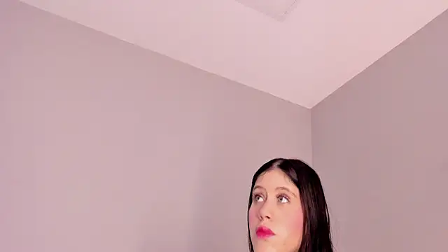 Snapshot of sara__jones_gh chatting on 12/03/25, 05:00 sara jones gh online show from 12/03/25, 05:00