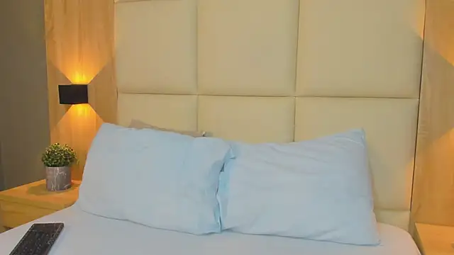 Snapshot of antonella_cutie_ chatting on 11/27/25, 12:29 antonella cutie online show from 11/27/25, 12:29