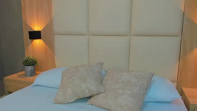 Snapshot of antonella_cutie_ chatting on 11/29/25, 12:19 antonella cutie online show from 11/29/25, 12:19