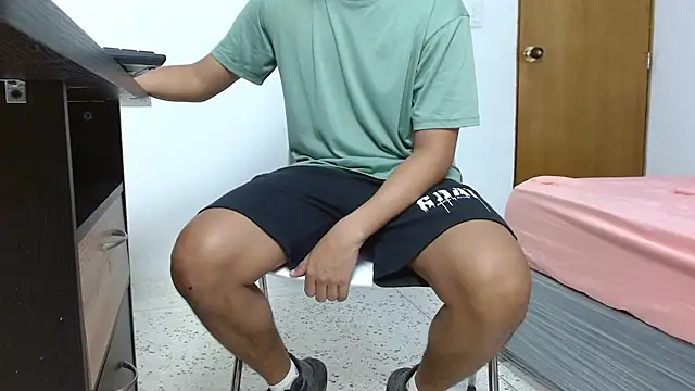 zeus 2025  online show from 01/16/25, 02:51