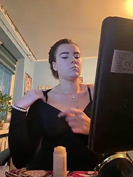 mewKate online show from 12/20/25, 02:46