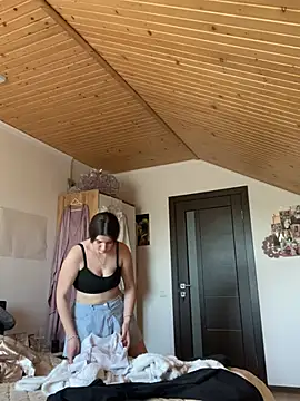 mewKate online show from 05/06/26, 04:23