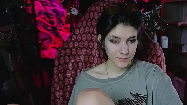 Snapshot of Hyeon_Jin chatting on 01/07/25, 02:53 Hyeon Jin online show from 01/07/25, 02:53