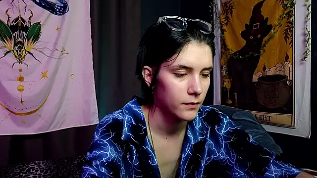 Snapshot of Hyeon_Jin chatting on 01/20/25, 12:36 Hyeon Jin online show from 01/20/25, 12:36