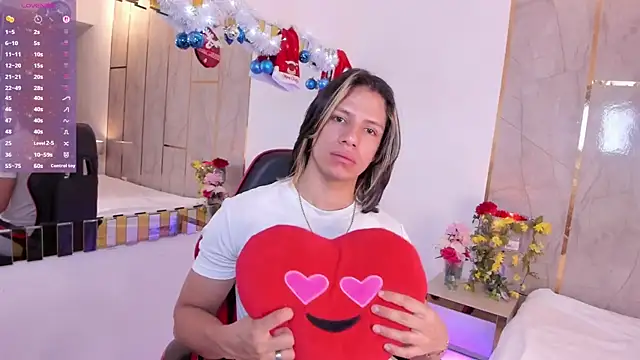 TylerBloom online show from 12/22/25, 01:52