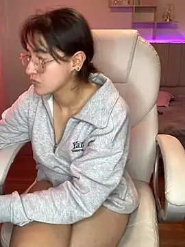 Snapshot of Camila_pinkk chatting on 01/25/25, 04:24 Camila pinkk online show from 01/25/25, 04:24