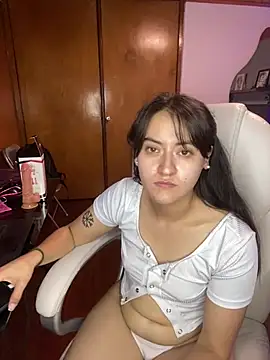 Snapshot of Camila_pinkk chatting on 02/11/25, 08:52 Camila pinkk online show from 02/11/25, 08:52