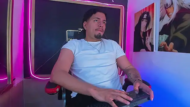 EnriquevillaF online show from 10/17/25, 12:30