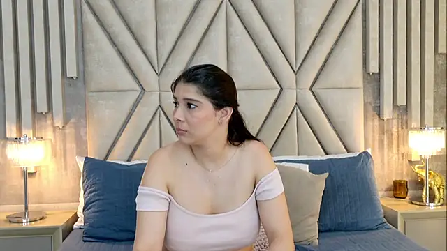 MilaRux online show from 03/05/25, 05:18