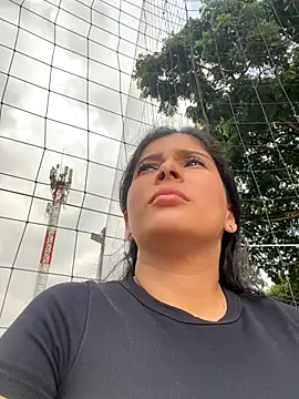 MilaRux online show from 10/11/25, 10:19