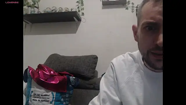 Snapshot of wawarruis chatting on 03/07/25, 10:43 wawarruis online show from 03/07/25, 10:43