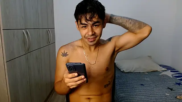 lonelydick2002 online show from 11/02/25, 04:15