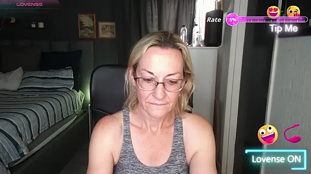 boeslaboes1 online show from 09/14/25, 06:01