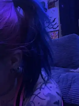 trashbrat online show from 04/12/26, 08:30