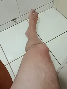 Snapshot of curtindo-muito82 chatting on 03/07/25, 11:49 curtindo-muito82 online show from 03/07/25, 11:49