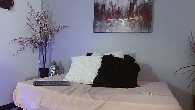 Charlot Vega  online show from 03/05/25, 04:24