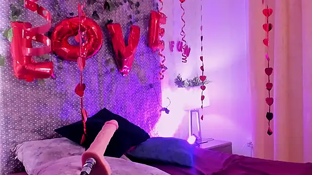 Snapshot of VeronicaOlson_ chatting on 02/14/25, 07:49 VeronicaOlson online show from 02/14/25, 07:49