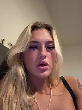 PrettyPrincess69x online show from 03/11/25, 10:20