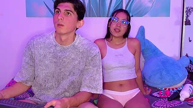 Ana and Leo online show from 03/08/26, 04:22