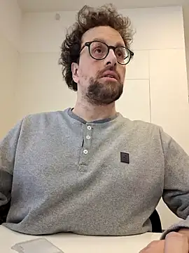 littlehairyman online show from 03/06/25, 01:35