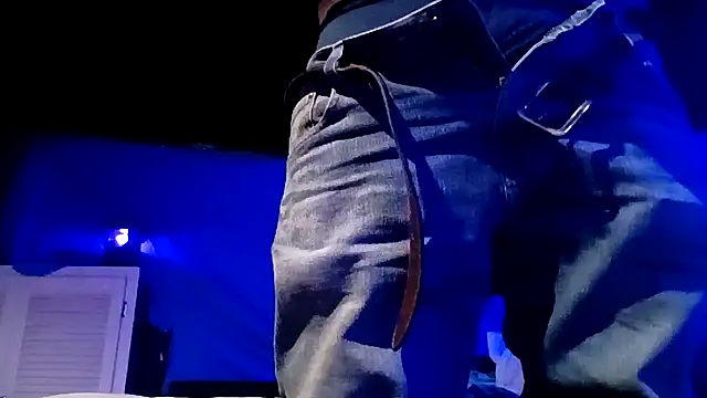 hesjustafriend online show from 01/11/26, 06:29