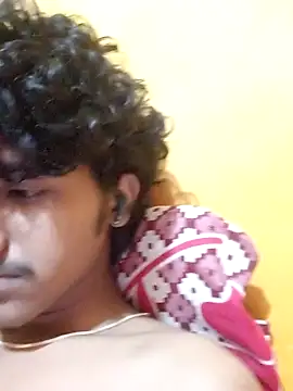 Snapshot of CosmicEmuu chatting on 01/14/25, 05:45 CosmicEmuu online show from 01/14/25, 05:45