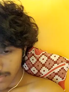 Snapshot of CosmicEmuu chatting on 01/18/25, 10:17 CosmicEmuu online show from 01/18/25, 10:17