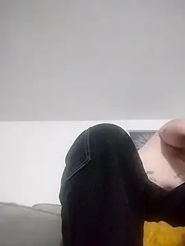 Snapshot of jayjay198080 chatting on 03/20/25, 06:41 jayjay198080 online show from 03/20/25, 06:41