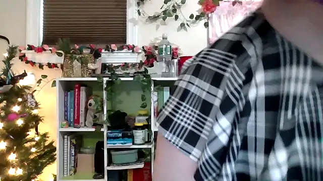 AverageRose online show from 03/04/26, 08:48