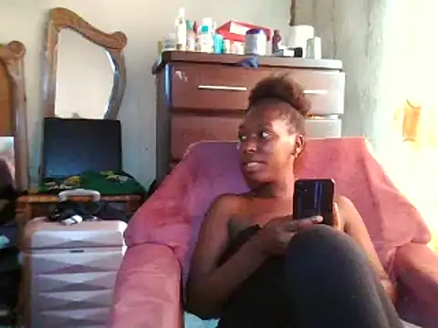 Hotdaily04 online show from 03/11/25, 09:24