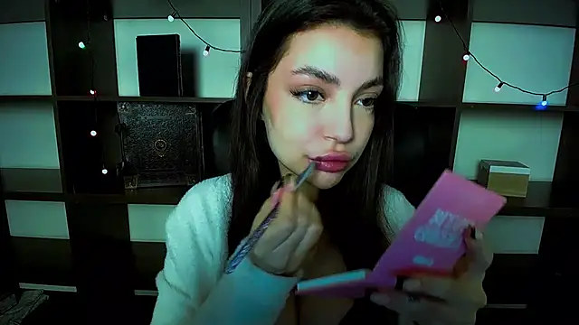 Snapshot of Lexi_Jous chatting on 01/28/25, 01:49 Lexi Jous online show from 01/28/25, 01:49