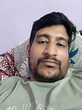 Snapshot of honeyrose765 chatting on 11/21/25, 05:33 honeyrose765 online show from 11/21/25, 05:33