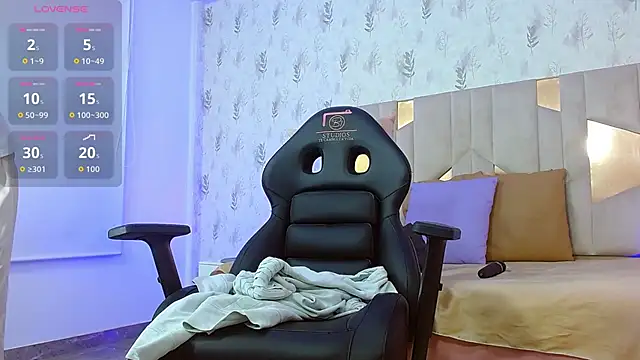 Axel tay online show from 10/04/25, 03:37